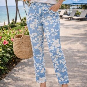 Westbound Blue White Floral Jeans Size 6 High Rise Straight Leg Resort. Summer!